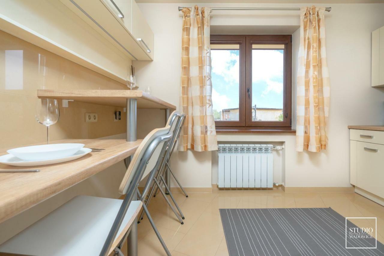 Viktoria Wadowice Apartment ภายนอก รูปภาพ